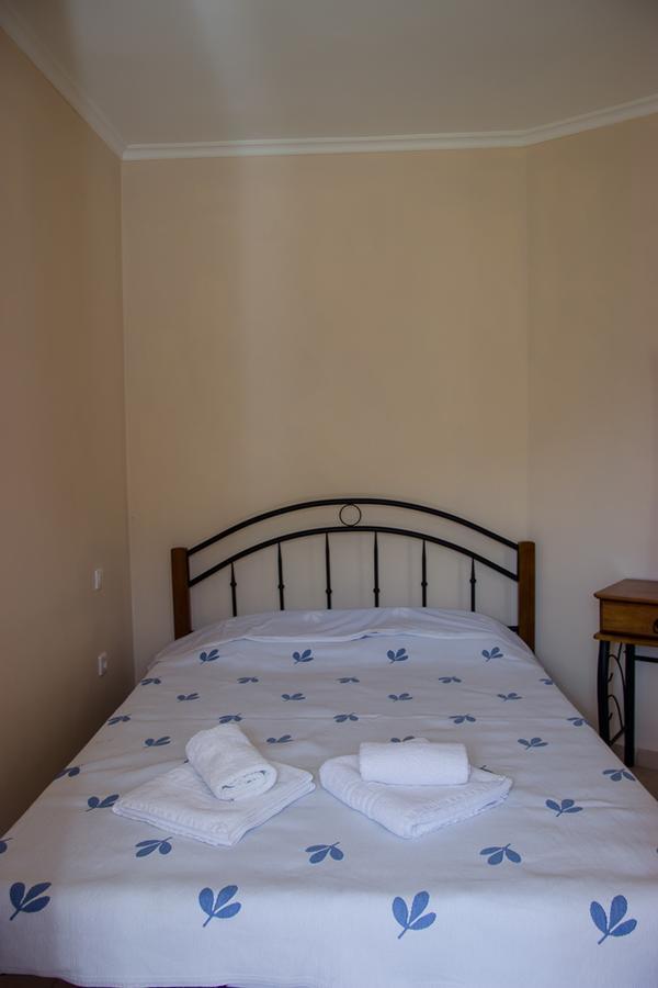 Filoxenia Apartment Geni  Bagian luar foto
